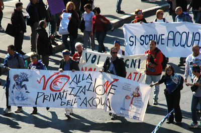 26 NOVEMBRE 2011: IN PIAZZA PER L’ACQUA, I BENI COMUNI E LA DEMOCRAZIA.